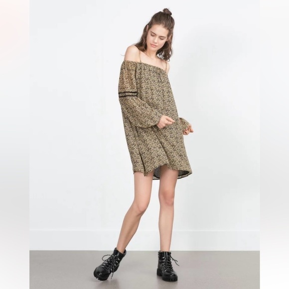 Zara Off Cold Shoulder Mini Floral Boho Long Sleeve Flowy Dress Size Large - Picture 2 of 13